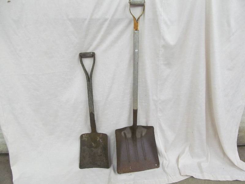 Vintage Shovels