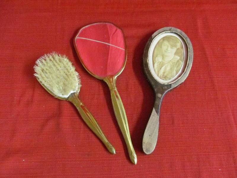 Brush & Mirror Set
