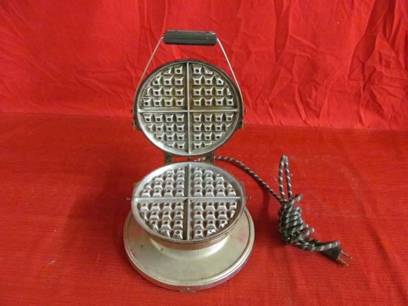 Vintage Waffle Iron