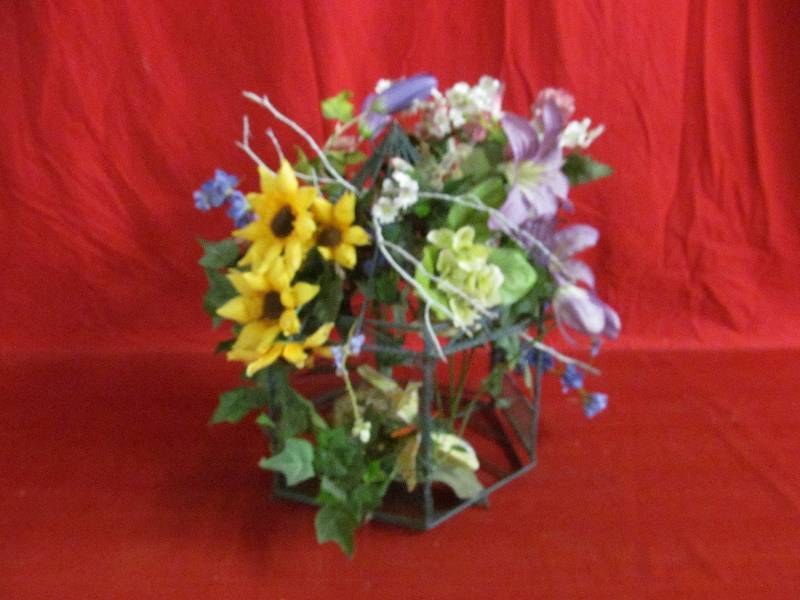 Floral Cage Dcor