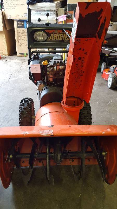 ARIENS SNOWBLOWER SNO THRO MODEL 924125 ST1128LE W LIGHT & HEATED HANDLES GAS