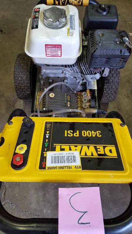DeWalt Professional 3500 PSI (Gas-Cold Water) Pressure Washer used - includes wand missing hose tested works
