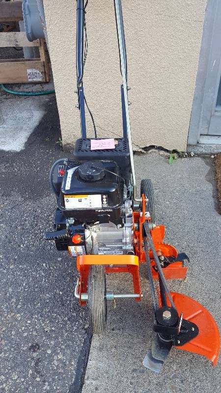 Ariens 9 in. 136 cc Walk-Behind Gas Edger works well