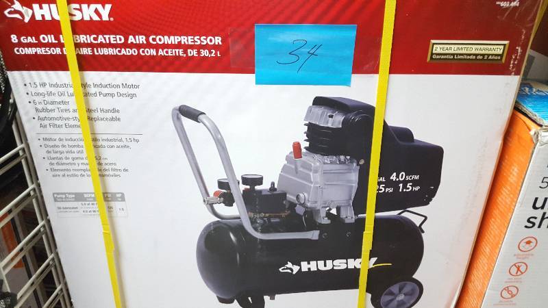 Husky 8 Gallon Portable Oil Lubricated Air Compressor New