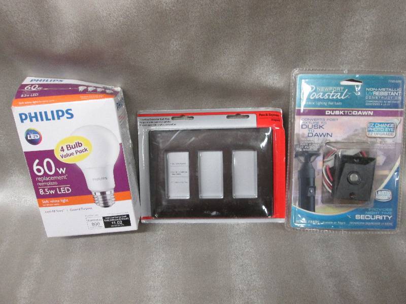Philips 60W LED bulbs, 3 place wall...