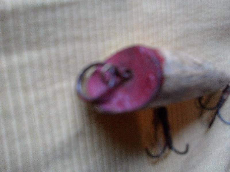 ANTIQUE WOOD LURE