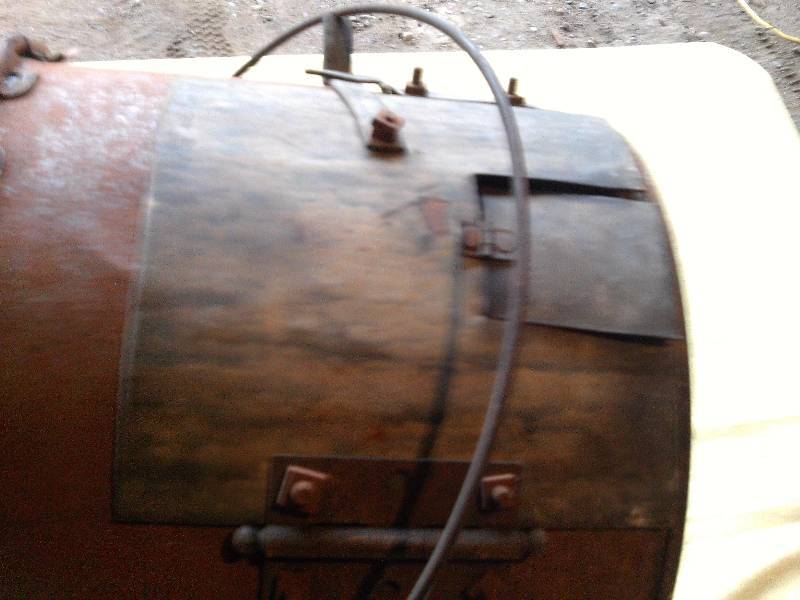 ANTIQUE METAL FISH HOUSE STOVE