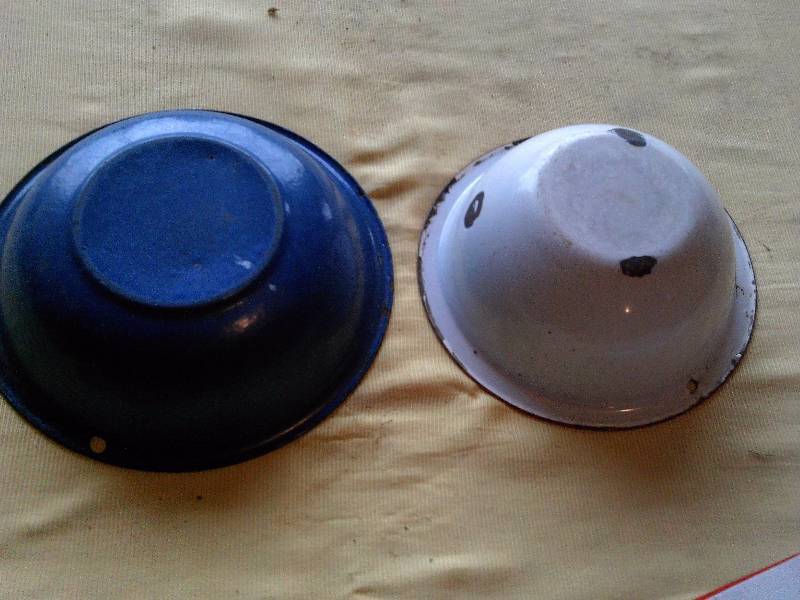 2 VINTAGE METAL BASINS