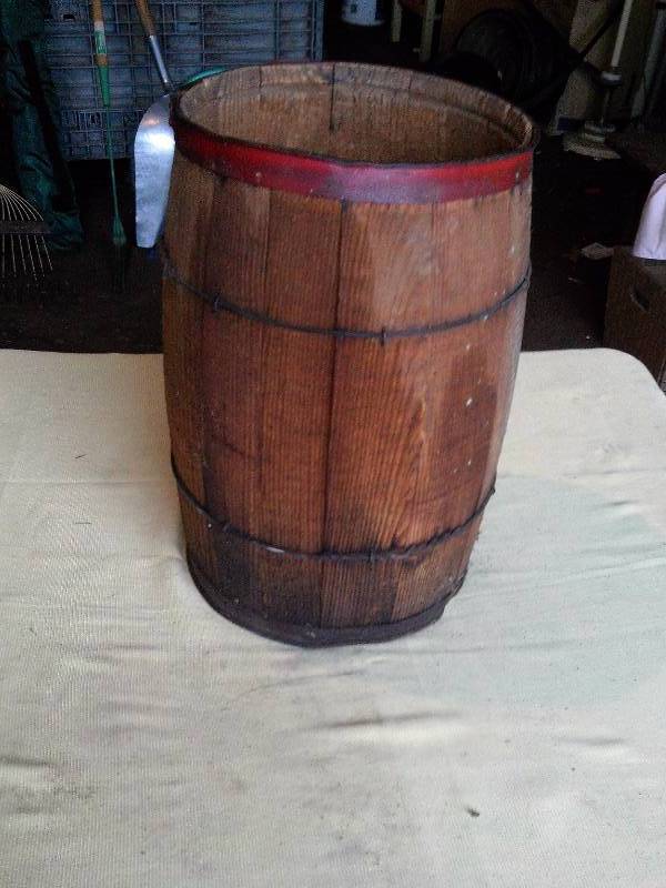 ANTIQUE WOOD NAIL BARREL
