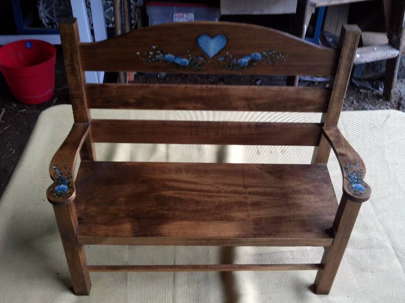 WOOD DECRATIVE BENCH