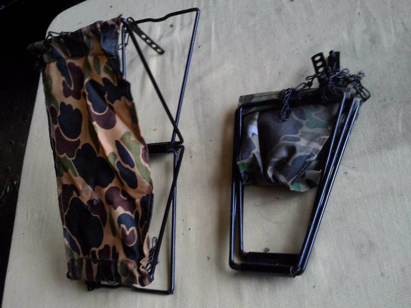 2 FISH HOUSE CHAIRS SMALL