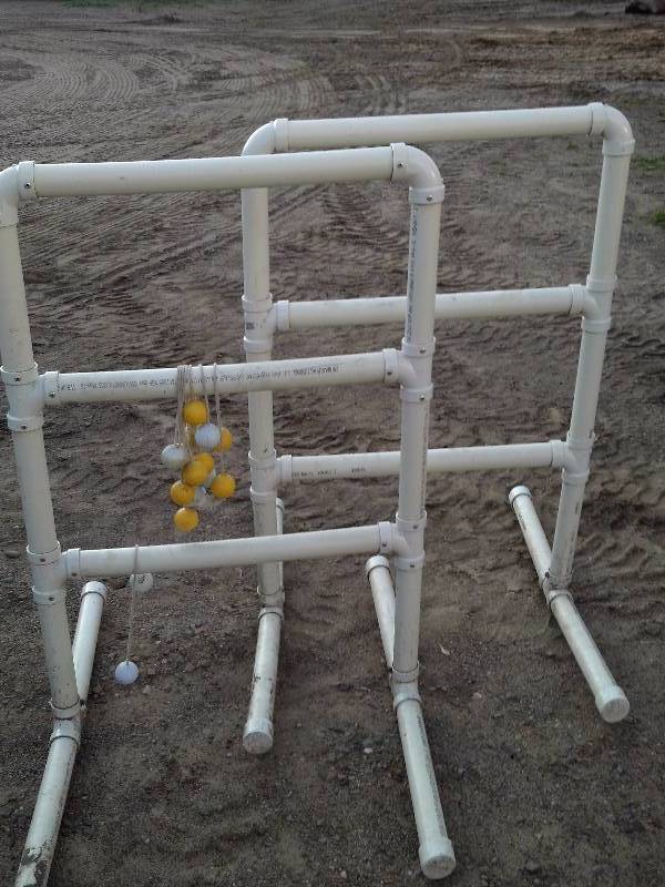 OUTSIDE BALL AND STRING TOSS