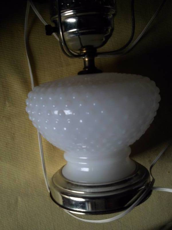COLLECTIBLE LAMP