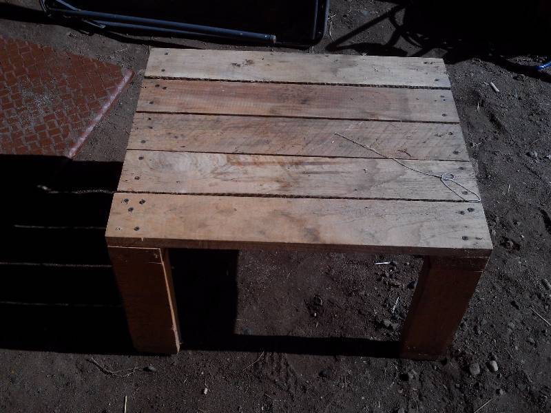 WOOD STOOL