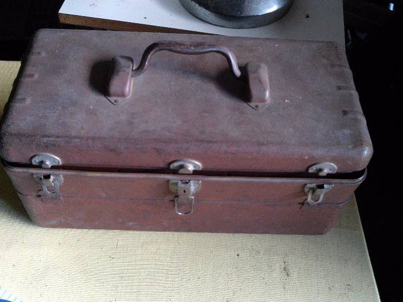 ANTIQUE METAL TACKLE BOX
