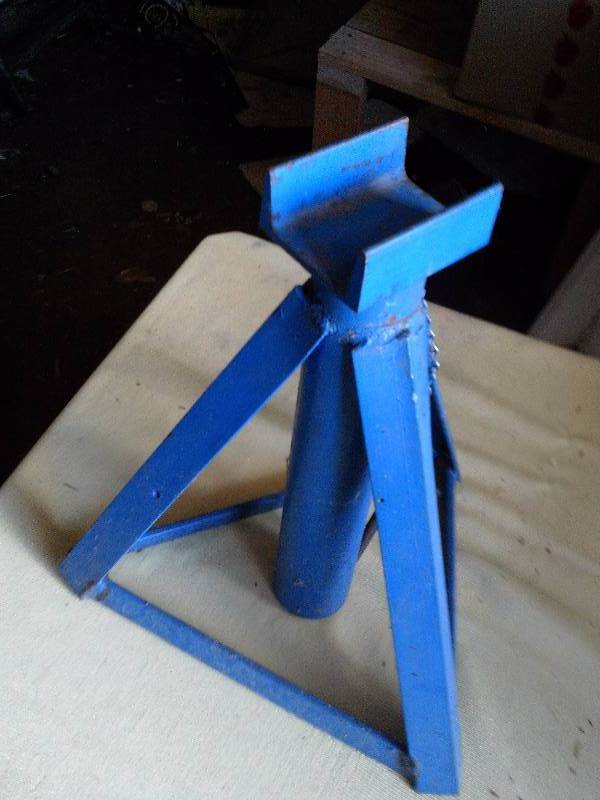 JACK STAND