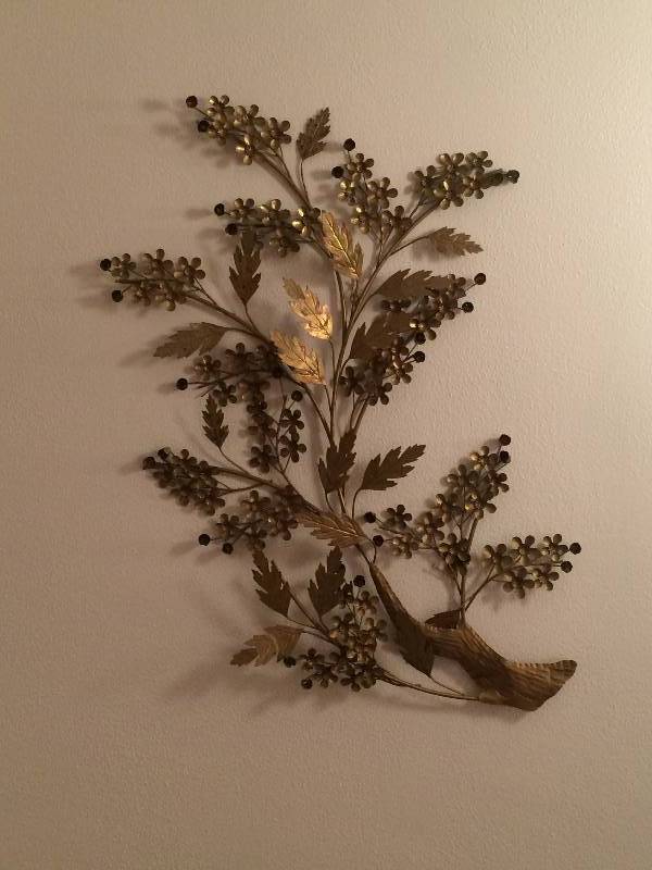 Metal Leaf Wall Hanging