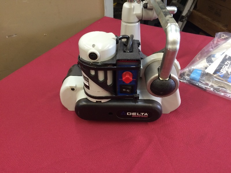 lot 12 image: Delta Stock Feeder - very good condition  Works