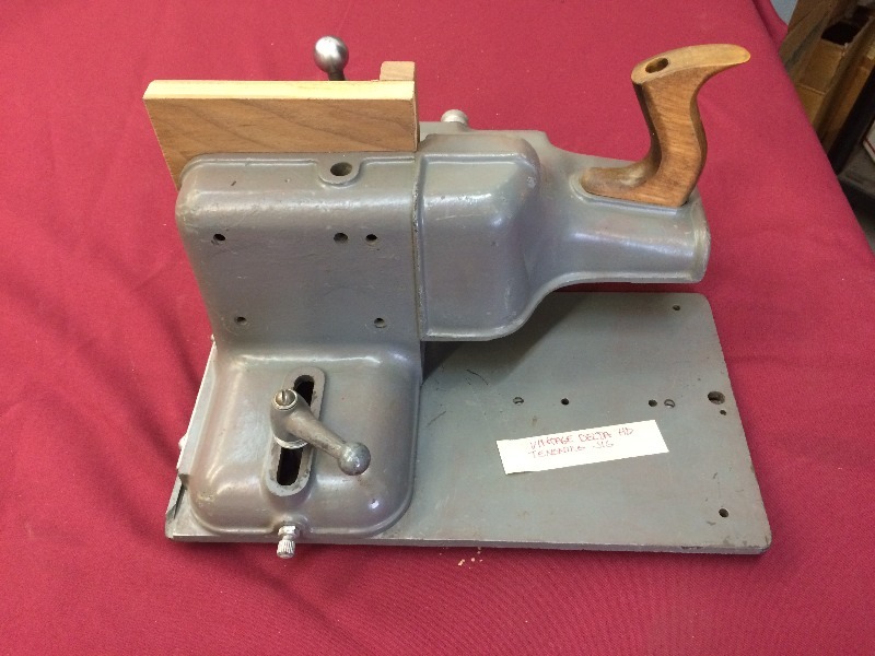 lot 20 image: Vintage Delta HD Tenoning Jig