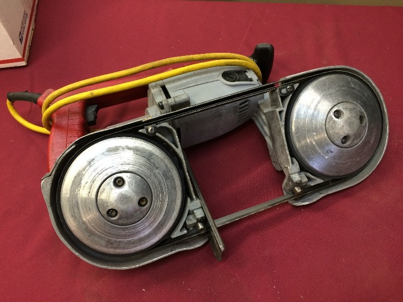 lot 28 image: Milwaukee Band saw - works fine