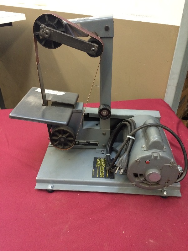 Rockwell 1" x 42" Grinder / Sander 1/2hp works fine! Woodworkers