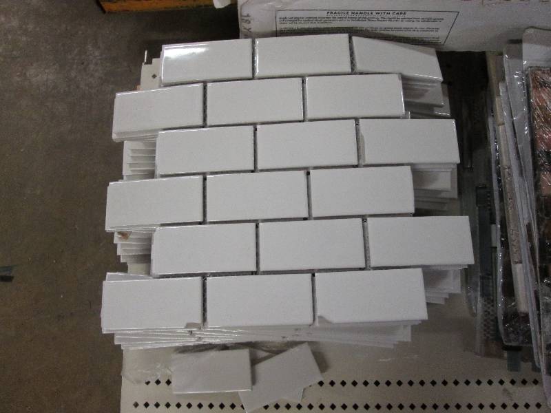 lot 46 image: Lot of 20 sheets Porcelain off whit...