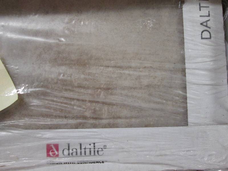 lot 54 image: Daltile 18x18 inch Grand Cayman Por...