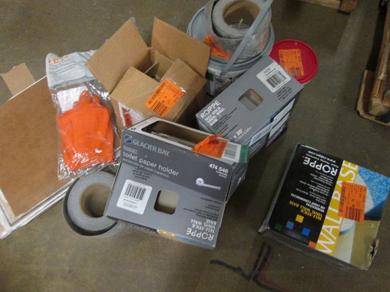 lot 68 image: Assorted tiling supplies...