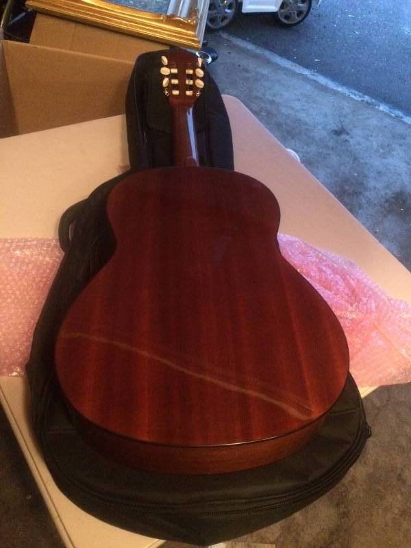 Yamaha CG-101 Guitar
