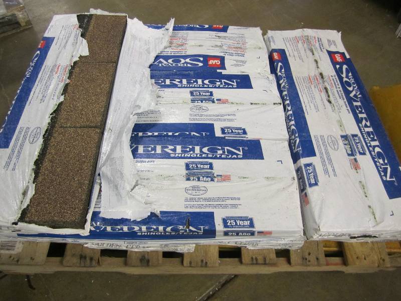 lot 67 image: 9 bundles of golden cedar asphalt s...