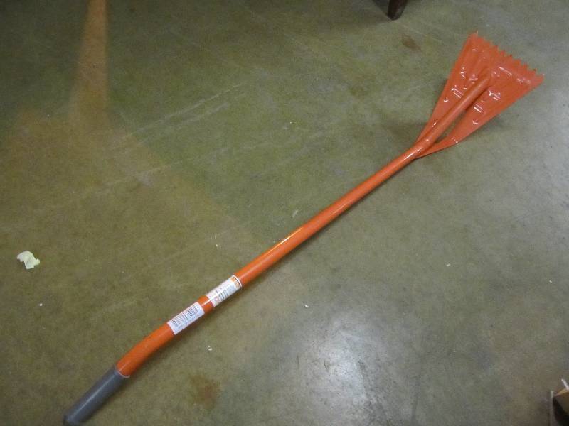 lot 117 image: 55 shingle remover...