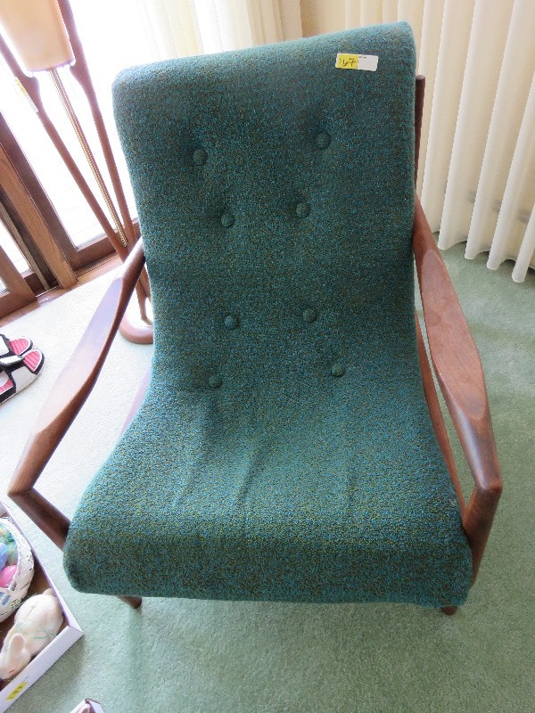 Vintage chairs (set)