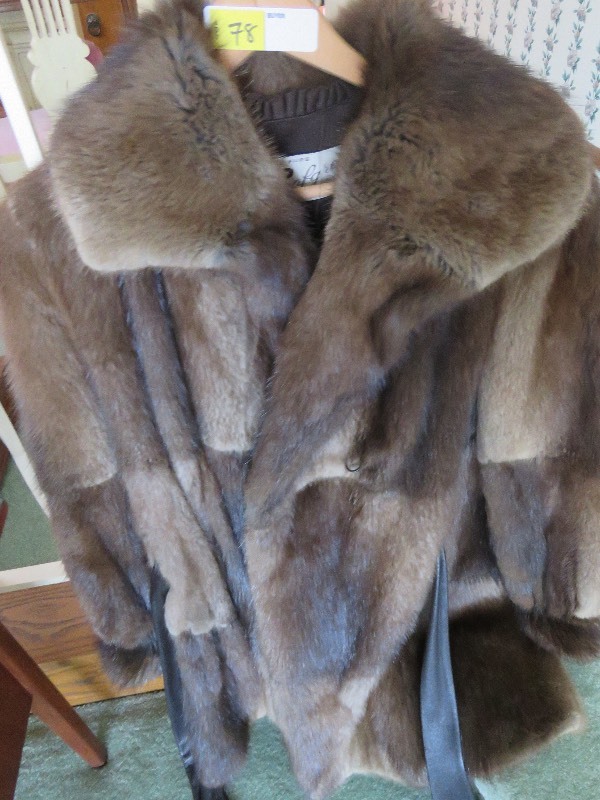 Leafgreen Fur Coat and accessories