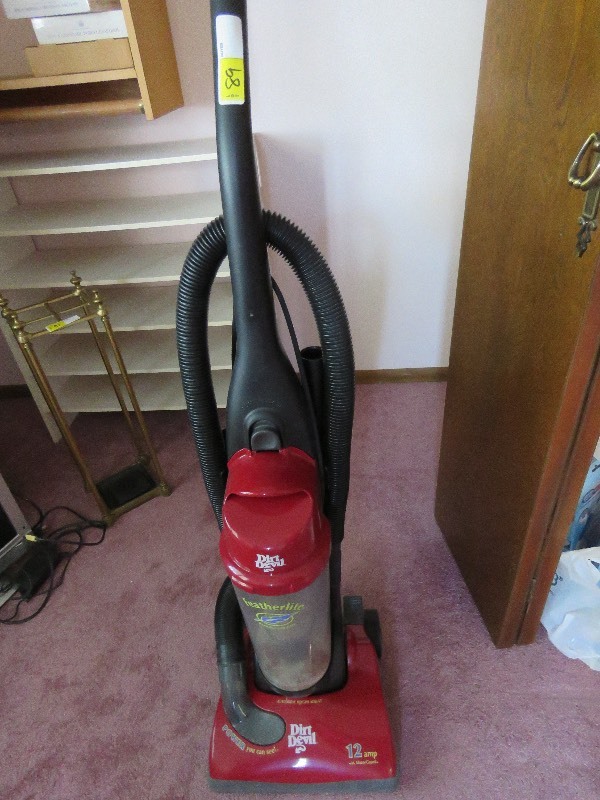 Dirt Devil Vacuum