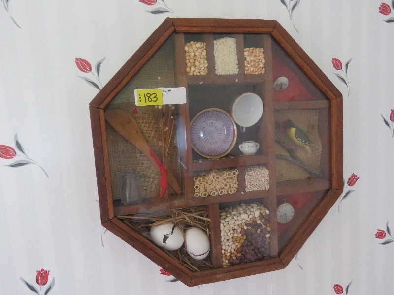 Shadow box dcor