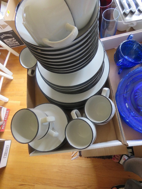 Noritake Stoneware Set