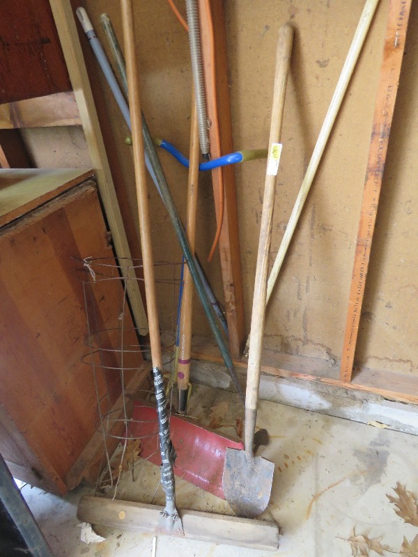 Garage lot