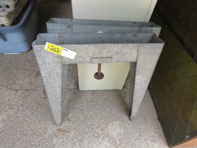 metal stands