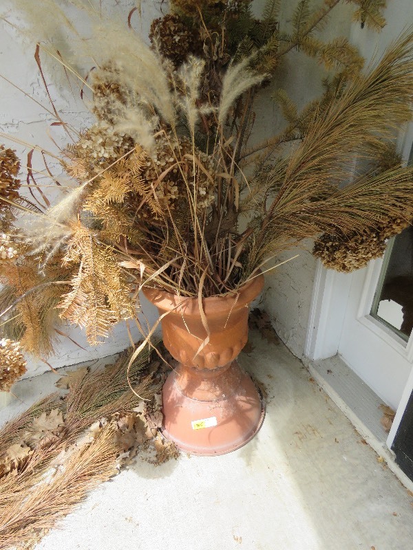 Large outdoor pot