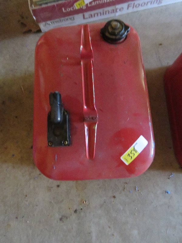 Gas tank