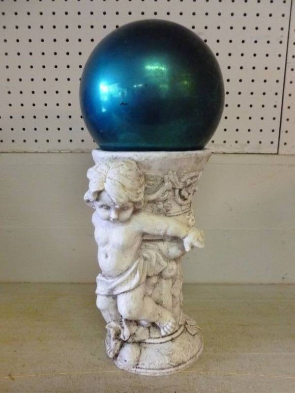 lot 59 image: Rock Garden Decoration