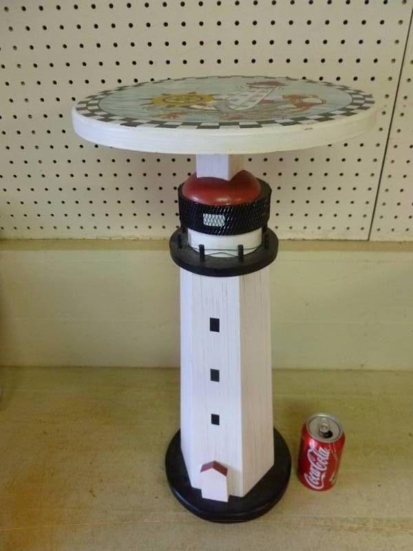 lot 61 image: Lighthouse Cocktail Table