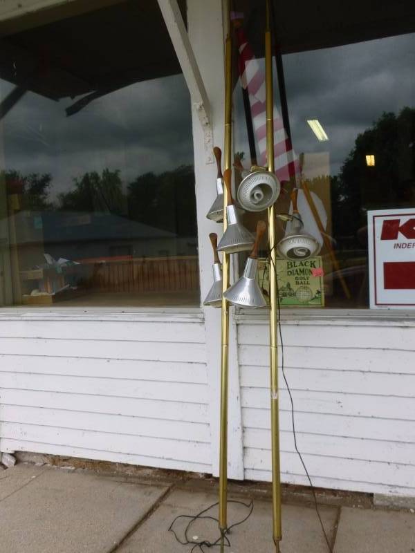lot 91 image: Mid Century Modern Pole Lamps