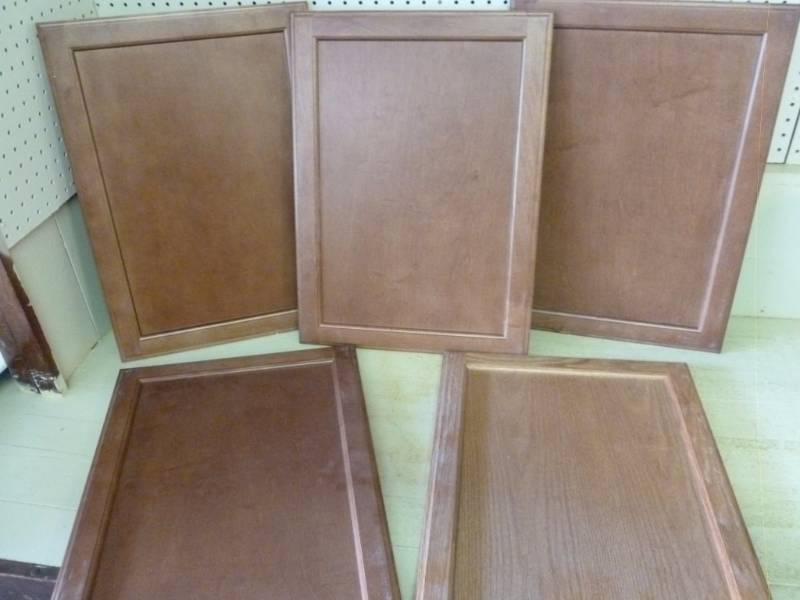 lot 111 image: New Cabinet Doors