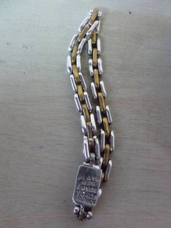 lot 116 image: Sterling Jewelry