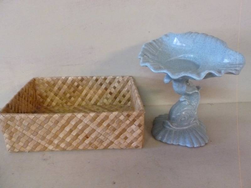 lot 149 image: Decorative