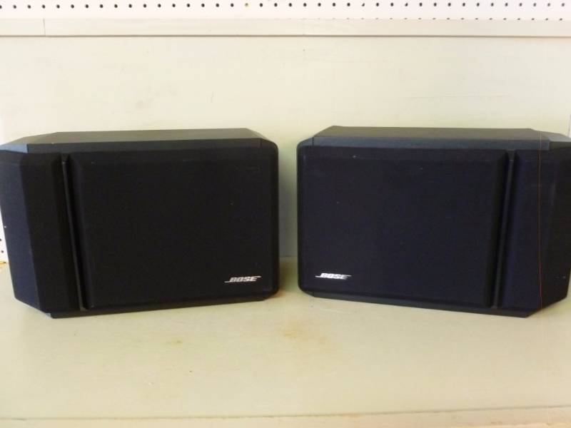 lot 151 image: Bose Speakers