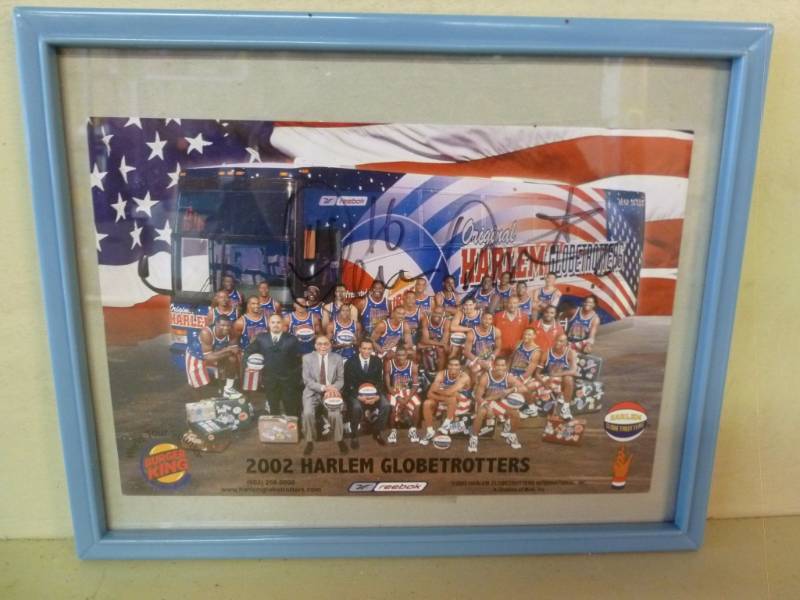 lot 154 image: Harlem Globetrotters Picture