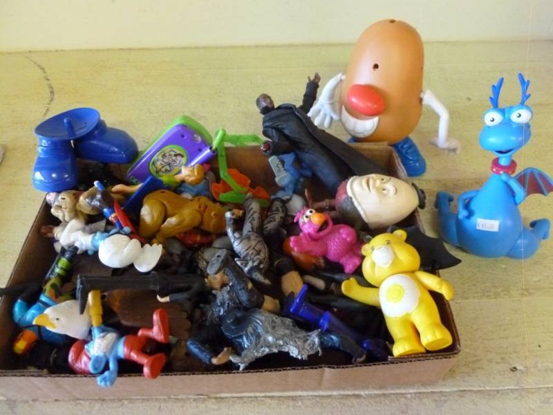 lot 163 image: Toy Figurines