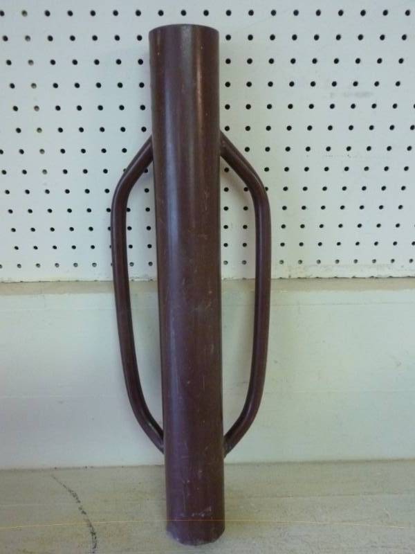 lot 181 image: Post Pounder